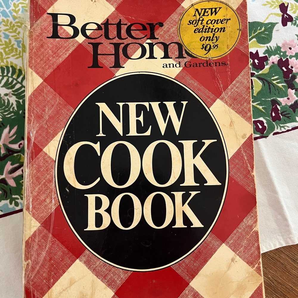 Better Homes and Gardens Red Cookbook 1984 paperback